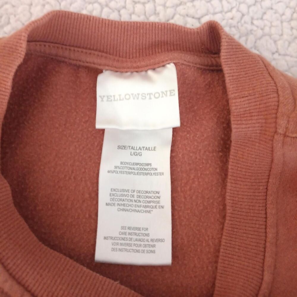 Yellowstone Dutton Ranch Graphic Sweatshirt Size L - Picture 6 of 6